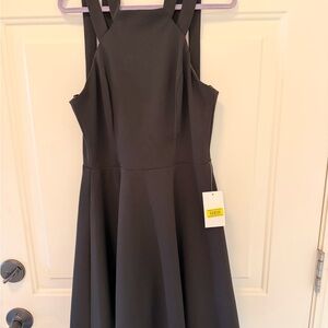 Elegant Black Sleeveless Dress